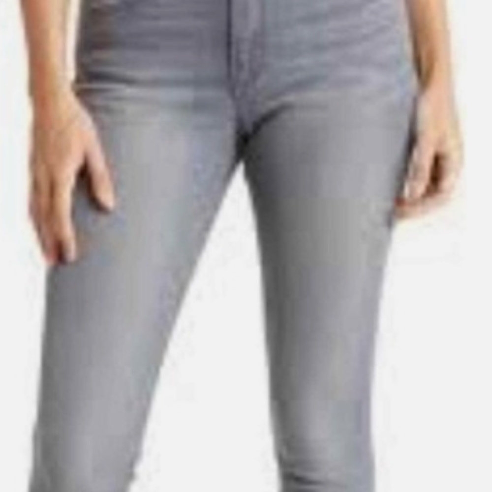 SALE! Joe's Jeans Skinny Ankle Mid Rise Size 31 GUC!